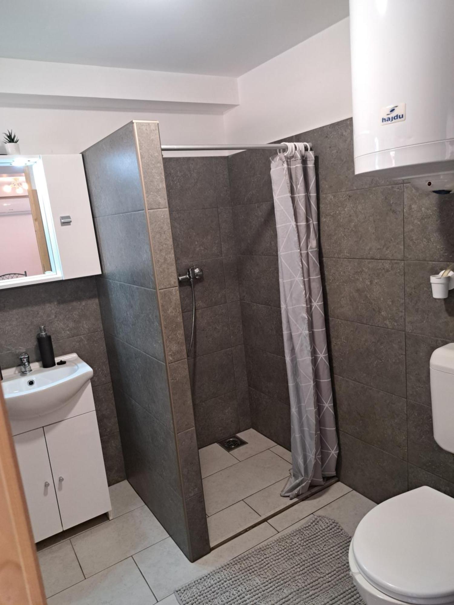 Vivien Apartman Fonyód المظهر الخارجي الصورة